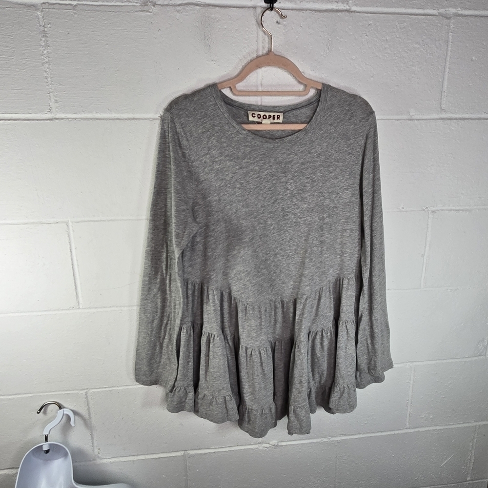 Trelise Cooper Gray Tiered Gray Long Sleeve Tunic Top - Picture 4 of 7